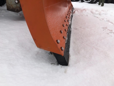 Відвал для прибирання снігу до трактора JCB - 1