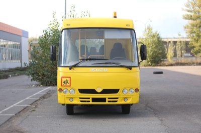 Автобус шкільний ISUZU продаж
