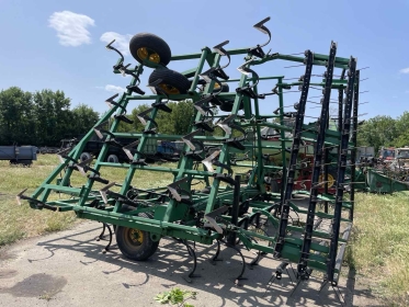 Культиватор John Deere  960 - 1