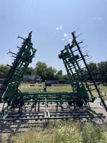 Культиватор John Deere  960 - 2