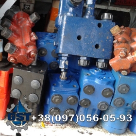 Ремонт насоса дозатора комбайна Deutz-Fahr - 1