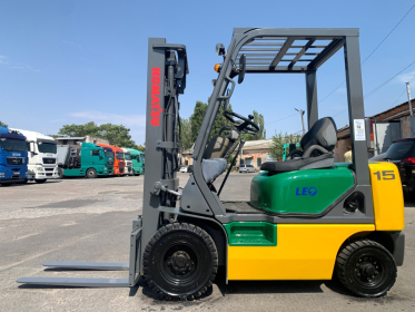 Вилковий автонавантажувач Komatsu з напрацюванням 1422 мотогодин