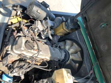 Вилковий автонавантажувач Komatsu на великих 12 колесах. Модель:FG20C-16. - 7