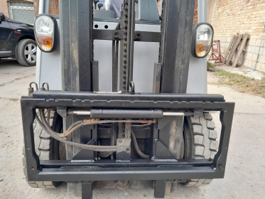 продаємо навантажувач бв - 5