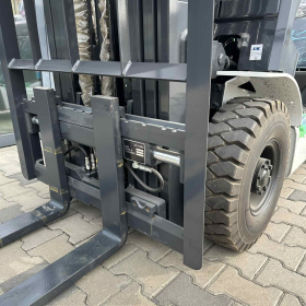 навантажувач новий - 2