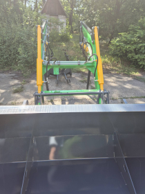 Швидкоз'ємний фронтальний навантажувач LoadPro - 9