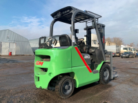 Вилочний автонавантажувач TCM (Nissan), із напрацюванням 7644 мотогодин - 7