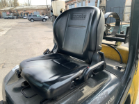Вилочний автонавантажувач Komatsu, компакт з кабіною та позиціонером для кожної вили. - 19