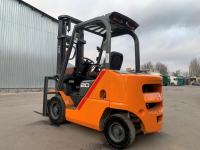 Вилочний автонавантажувач TCM (Nissan), 2022 року з бiчним зсувом Модель: FD20T5M. - 11