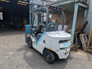 Вилочний автонавантажувач TCM (Nissan), 2022 року з бiчним зсувом Модель: FD20T5M. - 1