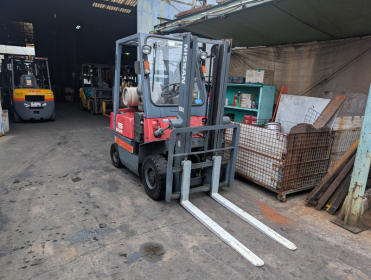 Вилочний автонавантажувач Nissan, з напрацюванням 3757 мотогодин. Модель: J01A15. - 4