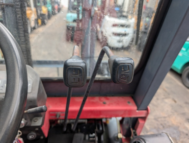 Вилочний автонавантажувач Nissan, з напрацюванням 3757 мотогодин. Модель: J01A15. - 8