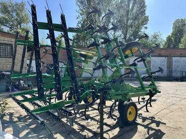 Культиватор John Deere 960 шириною 8 метрів - 4