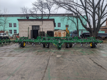 Культиватор John Deere 960 шириною 10 метрів - 4