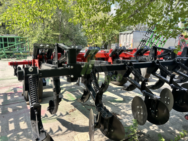 Глубокорыхлитель Case IH Ecolo-Tiger 530 - 4