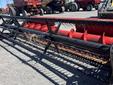 Жатка Case IH 1020 flex шириною 6.1 метрів