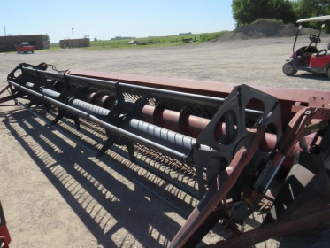 Жниварка Case IH 1020 flex шириною 7.6 метрів - 1