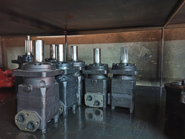 Ремонт гидронасоса гидромотора John Deere 772CH