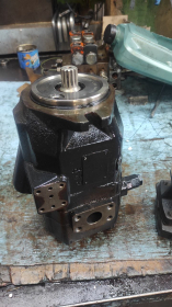 Ремонт гидронасоса гидромотора John Deere 772G