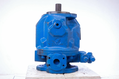 Ремонт гидронасоса гидромотора бульдозера JOHN DEERE 590D LC