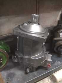 Ремонт гидронасоса гидромотора бульдозера JOHN DEERE 690D LC