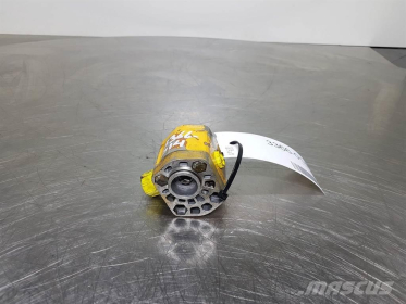 Ремонт гидронасоса гидромотора бульдозера JOHN DEERE 750J LT