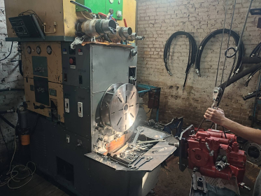 Ремонт гидронасоса гидромотора трелевочного трактора, скиддера JOHN DEERE 748L