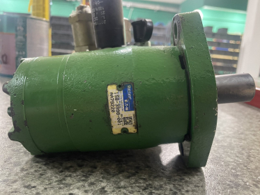 Ремонт гидронасоса гидромотора трубоукладчика гусеничного JOHN DEERE 450G