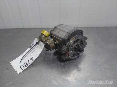 Ремонт гидронасоса гусеничного экскаватора CASE 588