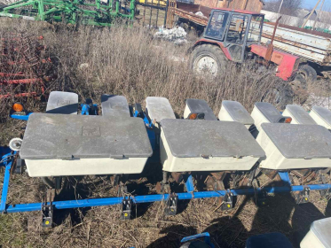 Сівалка Kinze 3000 - 1