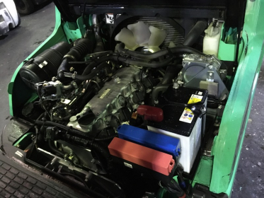 Газ-бензиновий навантажувач Mitsubishi з напівкабіною та пічкою, 2022 року. Модель: KFGE15P-TP. Напрацювання 7789 мотогодин. Номiнальна вантажопідйомн - 3