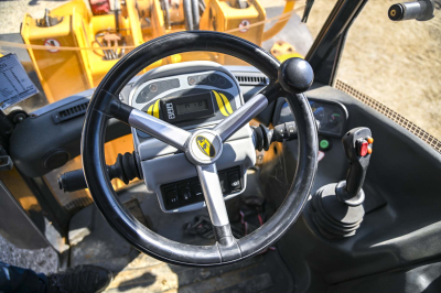 Продам міні-фронтальний навантажувач - 4